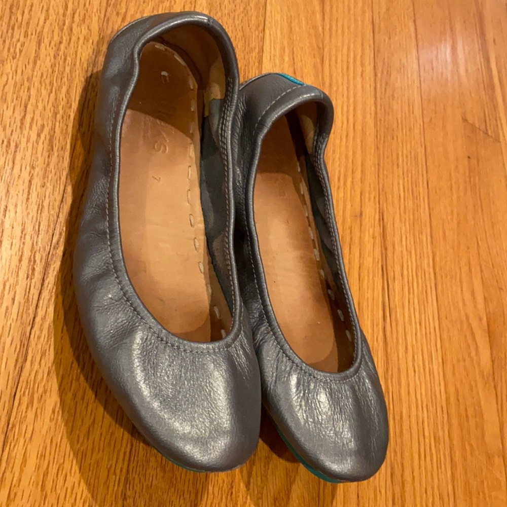 Tieks, Metallic Pewter. Size 7
